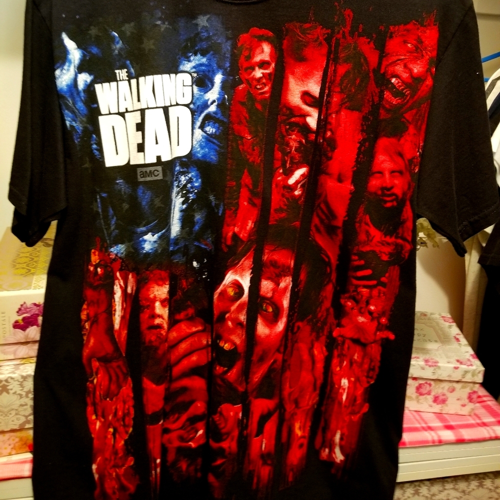 Mens walking dead tshirt
